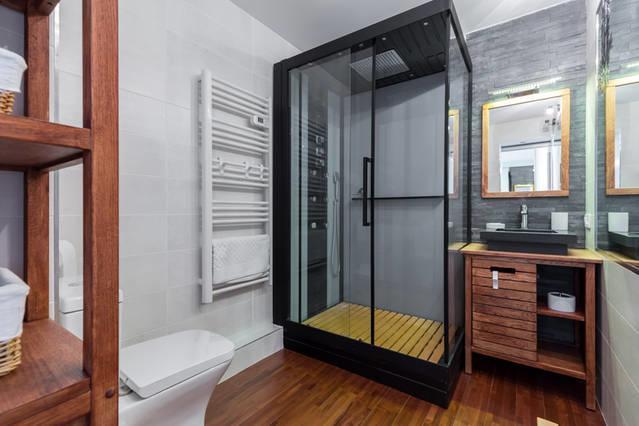 Athena Apartment *